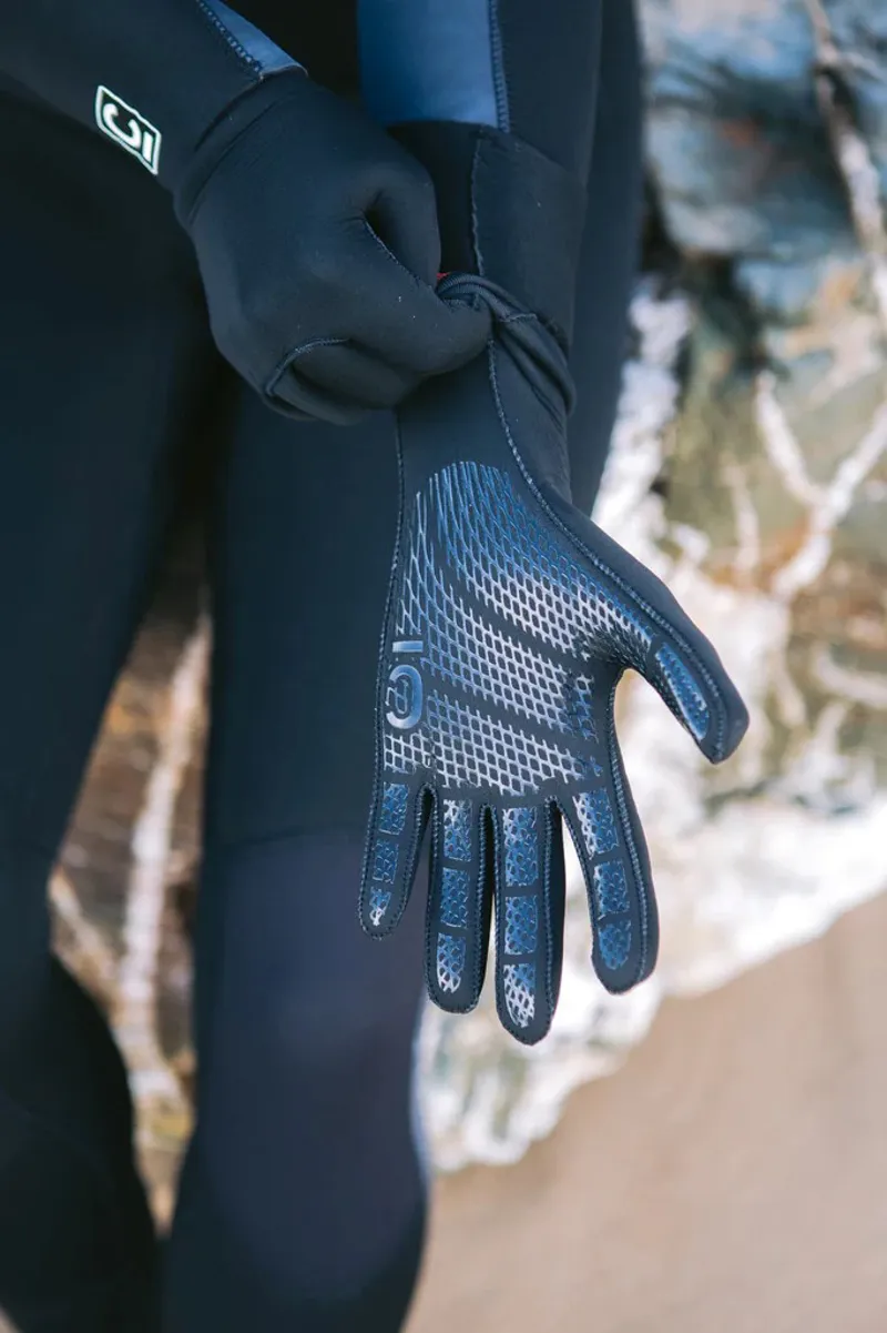 C-Skins Legend 3mm Adult Wetsuit Gloves - Black-2